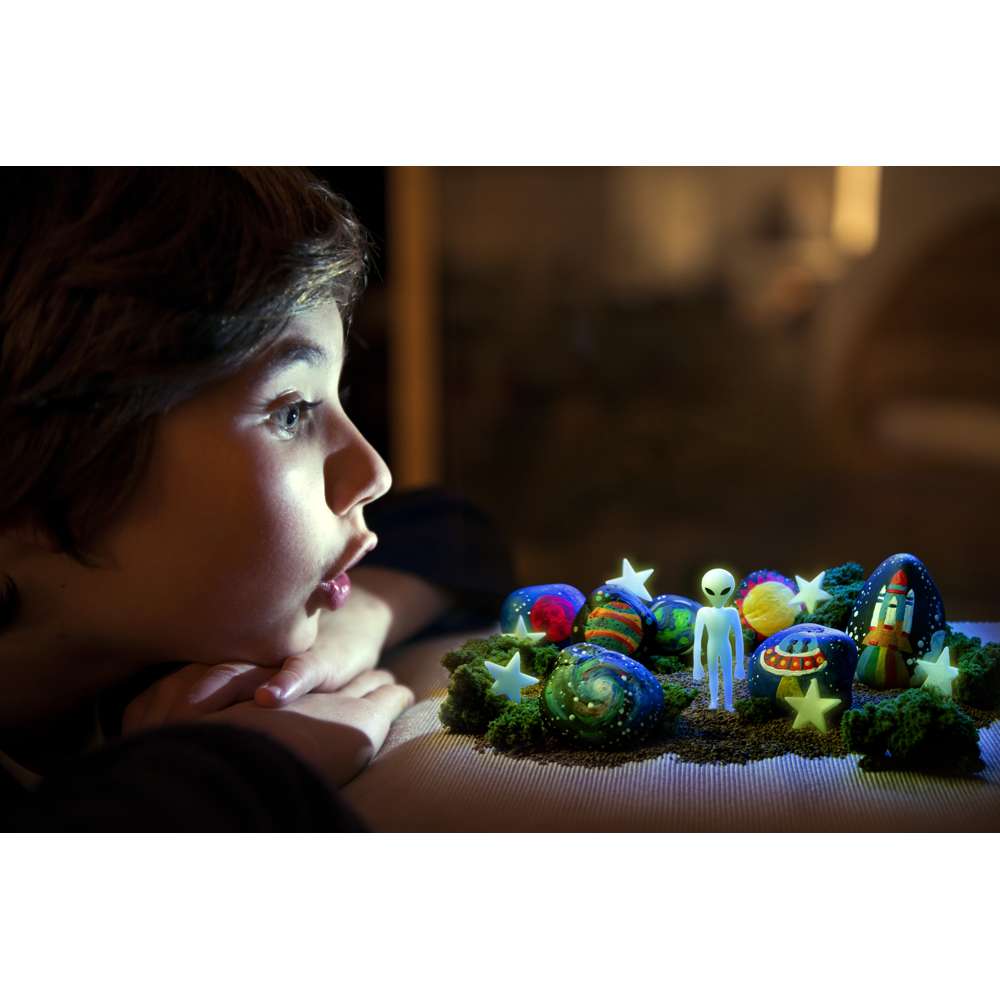 KidzMaker - Glow In The Dark - Space Rock Painting