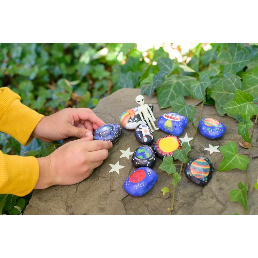 KidzMaker - Glow In The Dark - Space Rock Painting